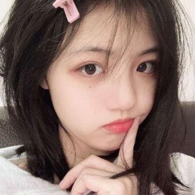 少女与海怪 封面